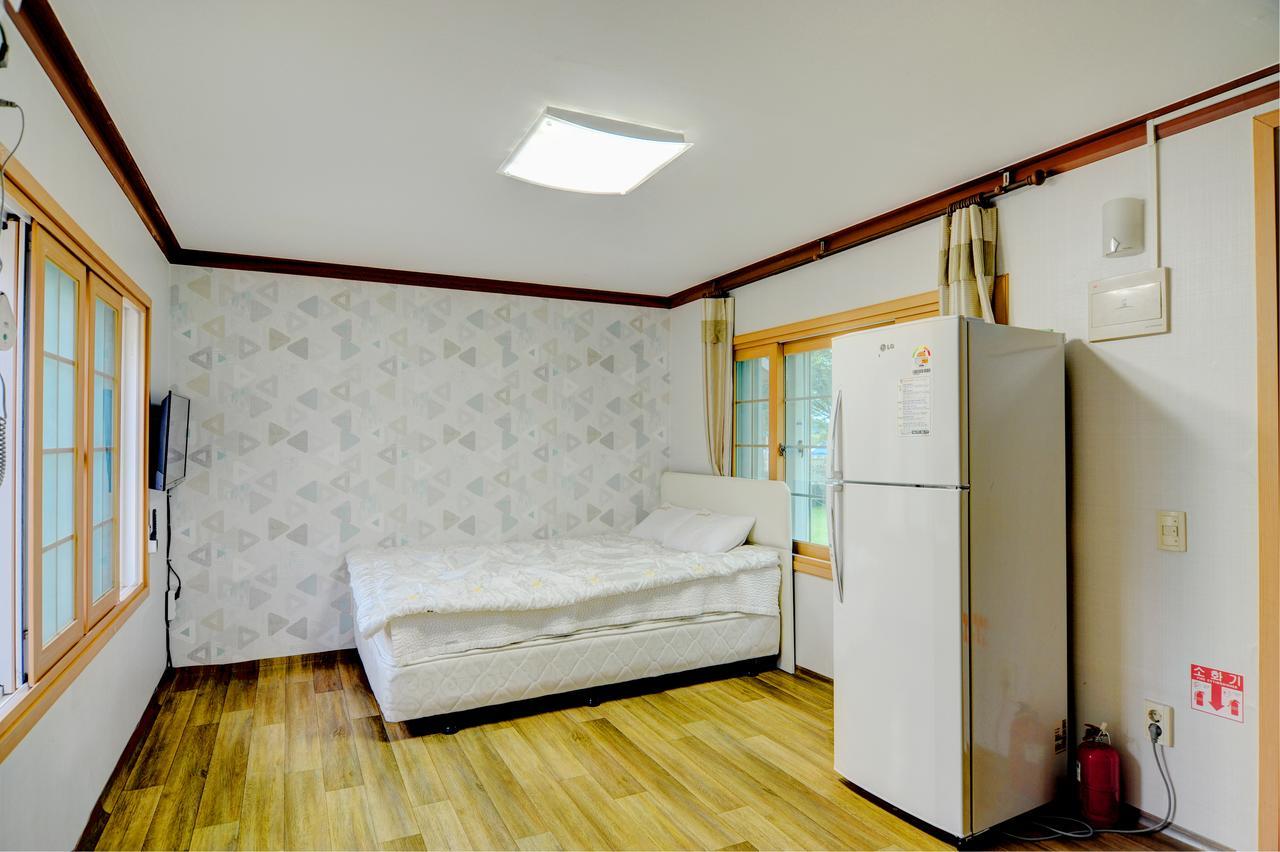 Sungbo Youth Hostel Mungjong Kültér fotó